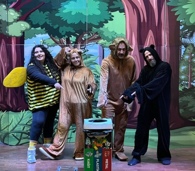 Haftasonu Dolu dolu Tiyatro